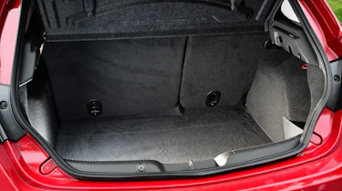 Alfa Romeo Giulietta 2016 facelifted - boot