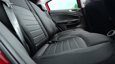 Alfa Romeo Giulietta 2016 facelifted - rear seats 2