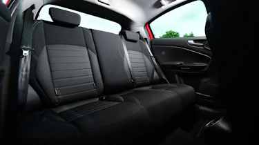 Alfa Romeo Giulietta 2016 facelifted - rear seats