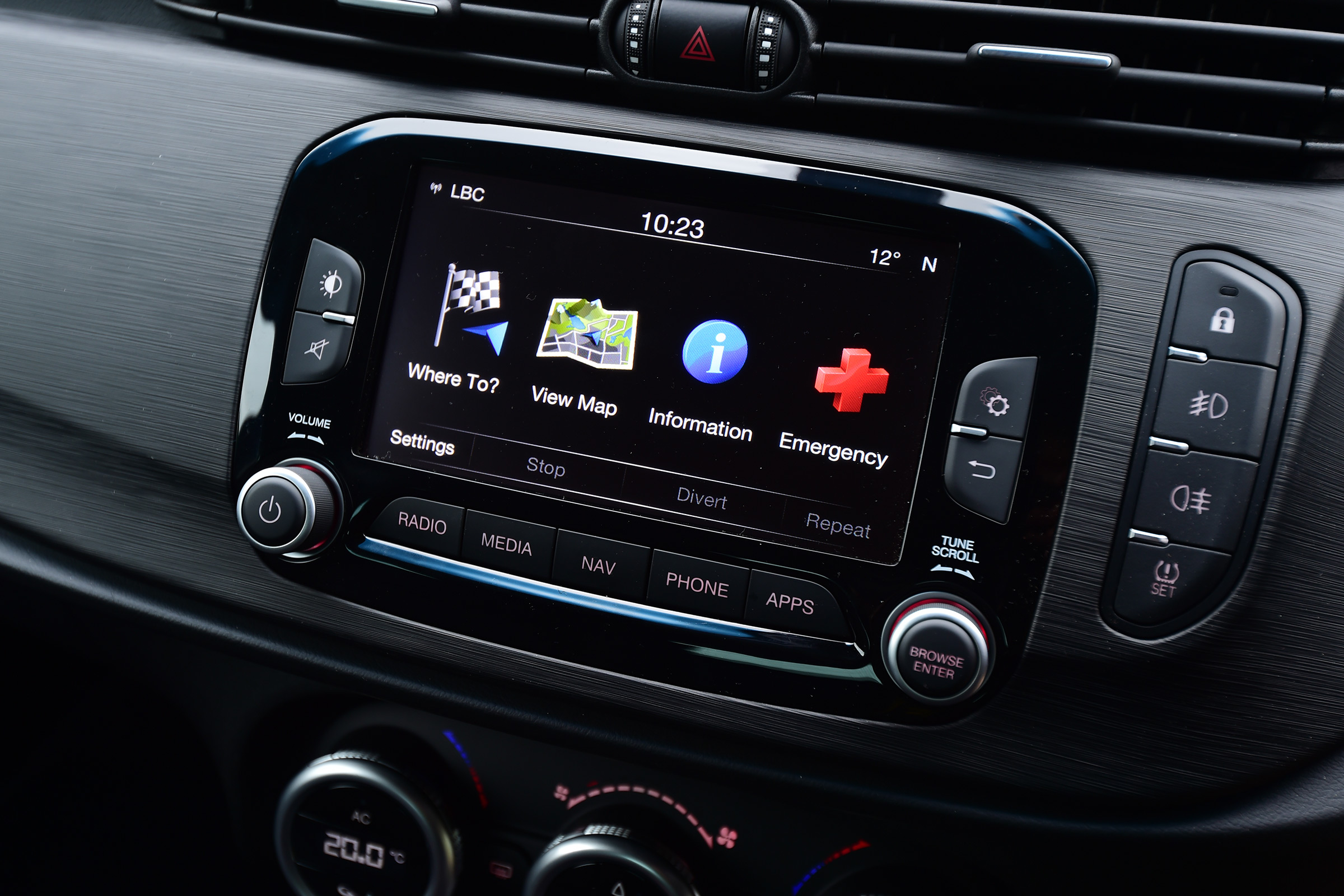 Alfa Romeo Giulietta 2016 facelifted - infotainment
