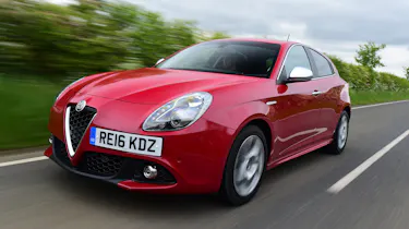 Alfa Romeo Giulietta 2016 facelifted - front tracking