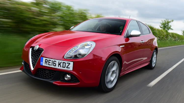 Alfa Romeo Giulietta 2016 facelifted - front tracking