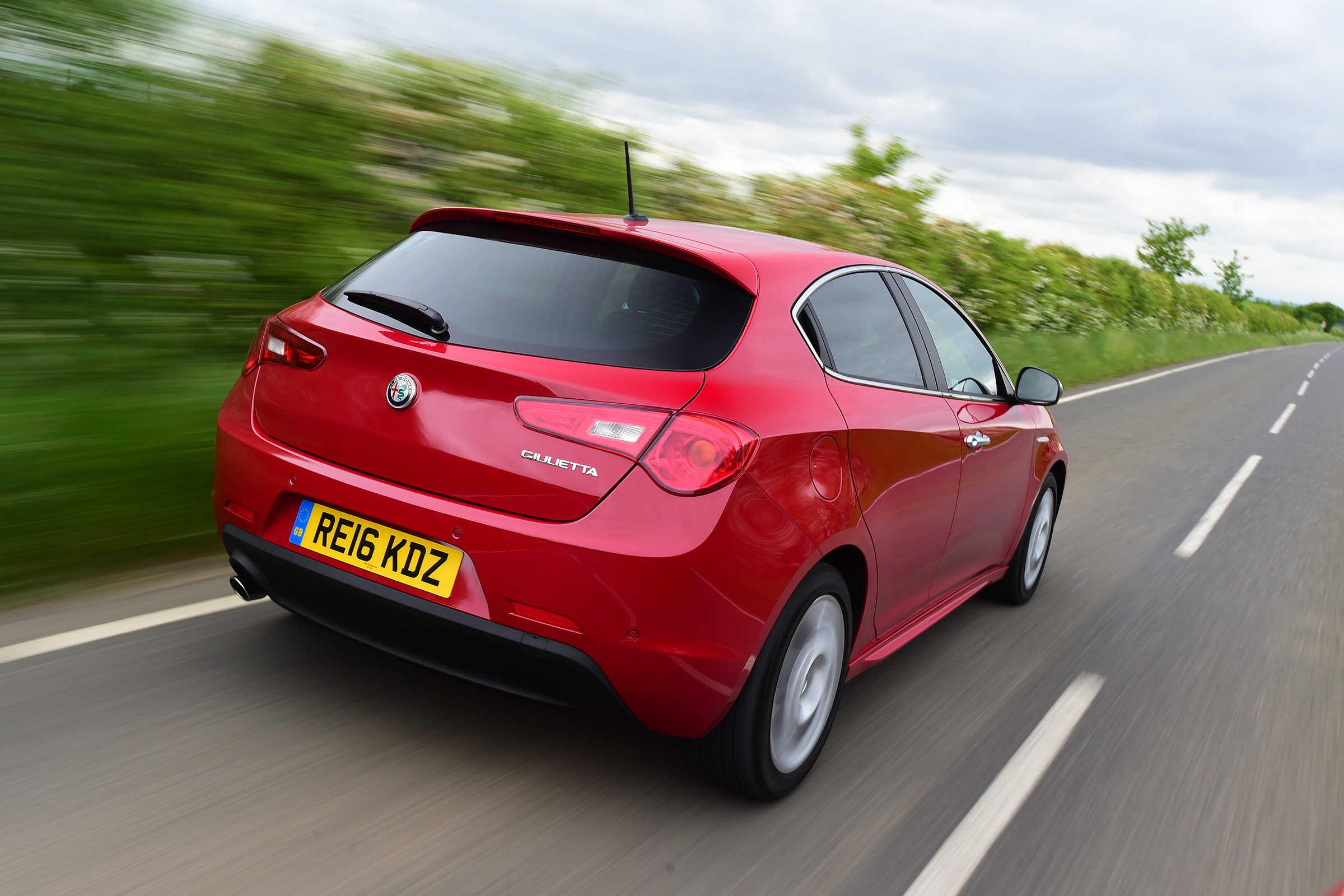 Alfa Romeo Giulietta 2016 facelifted - rear tracking