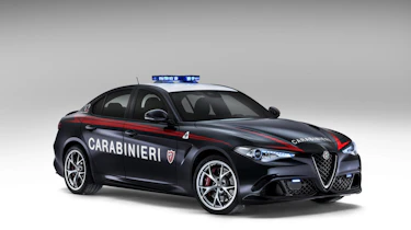 Alfa Romeo Giulia - Police car front three quarter