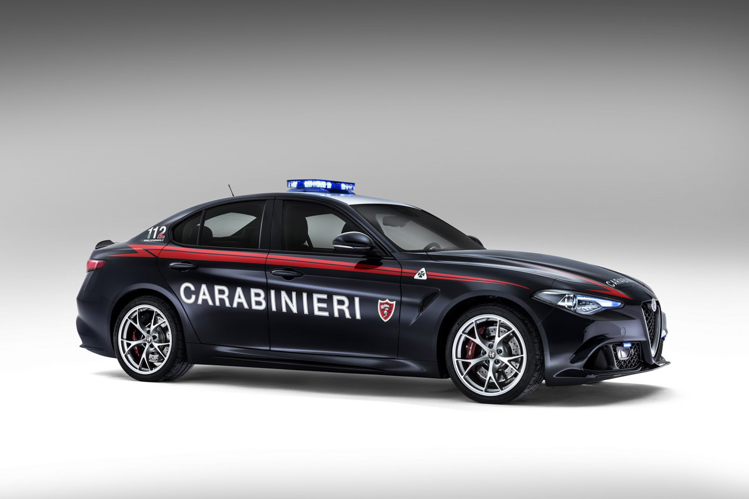 Alfa Romeo Giulia - Police car front three quarter