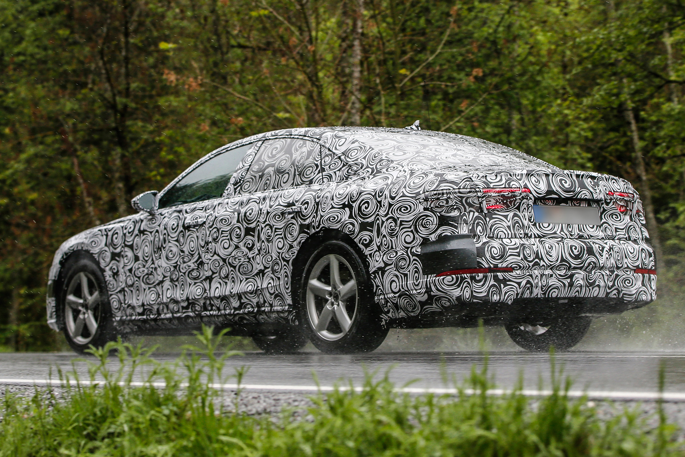 New Audi A8 spies side rear rain
