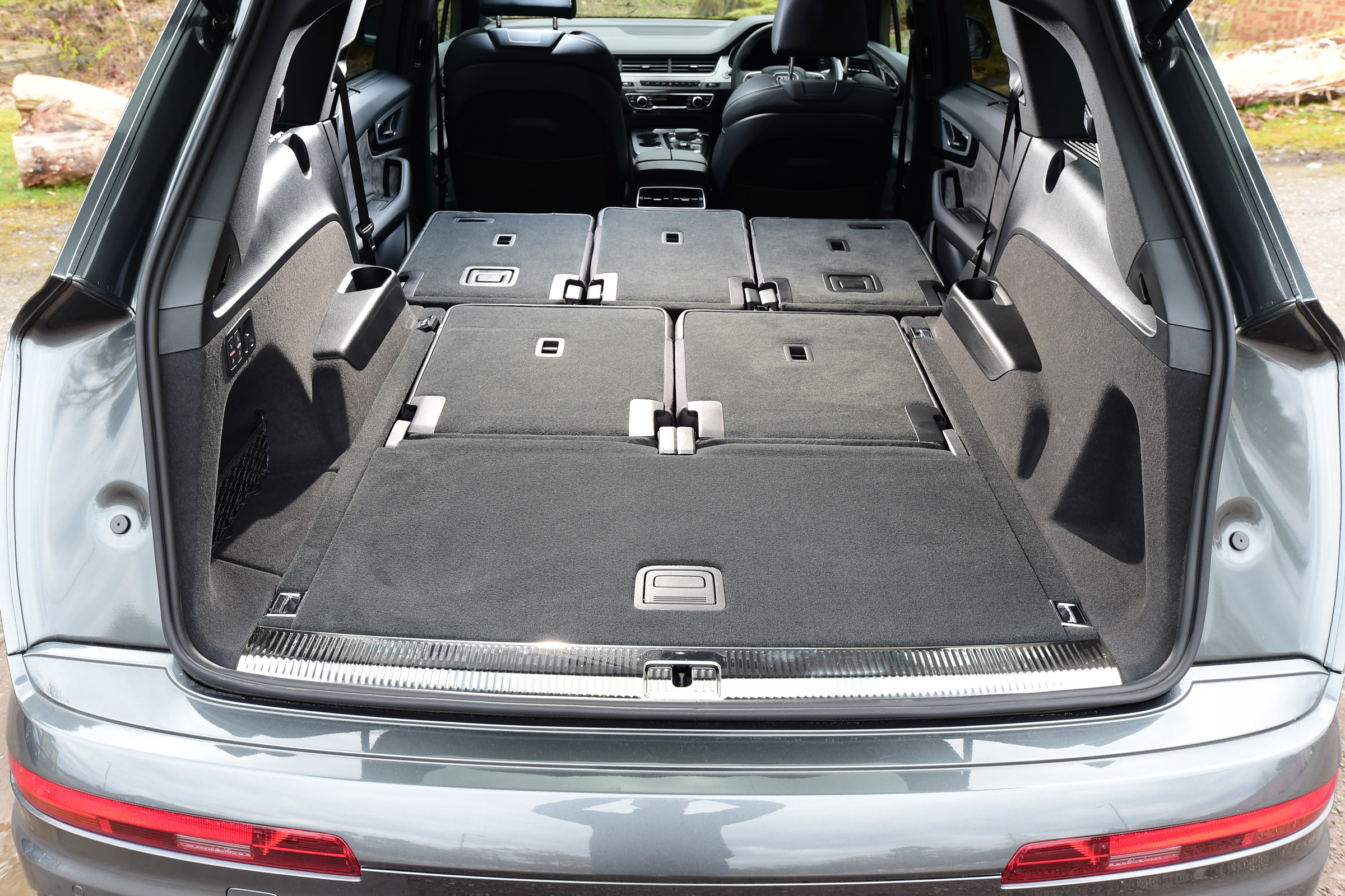 Audi Q7 2016 - boot