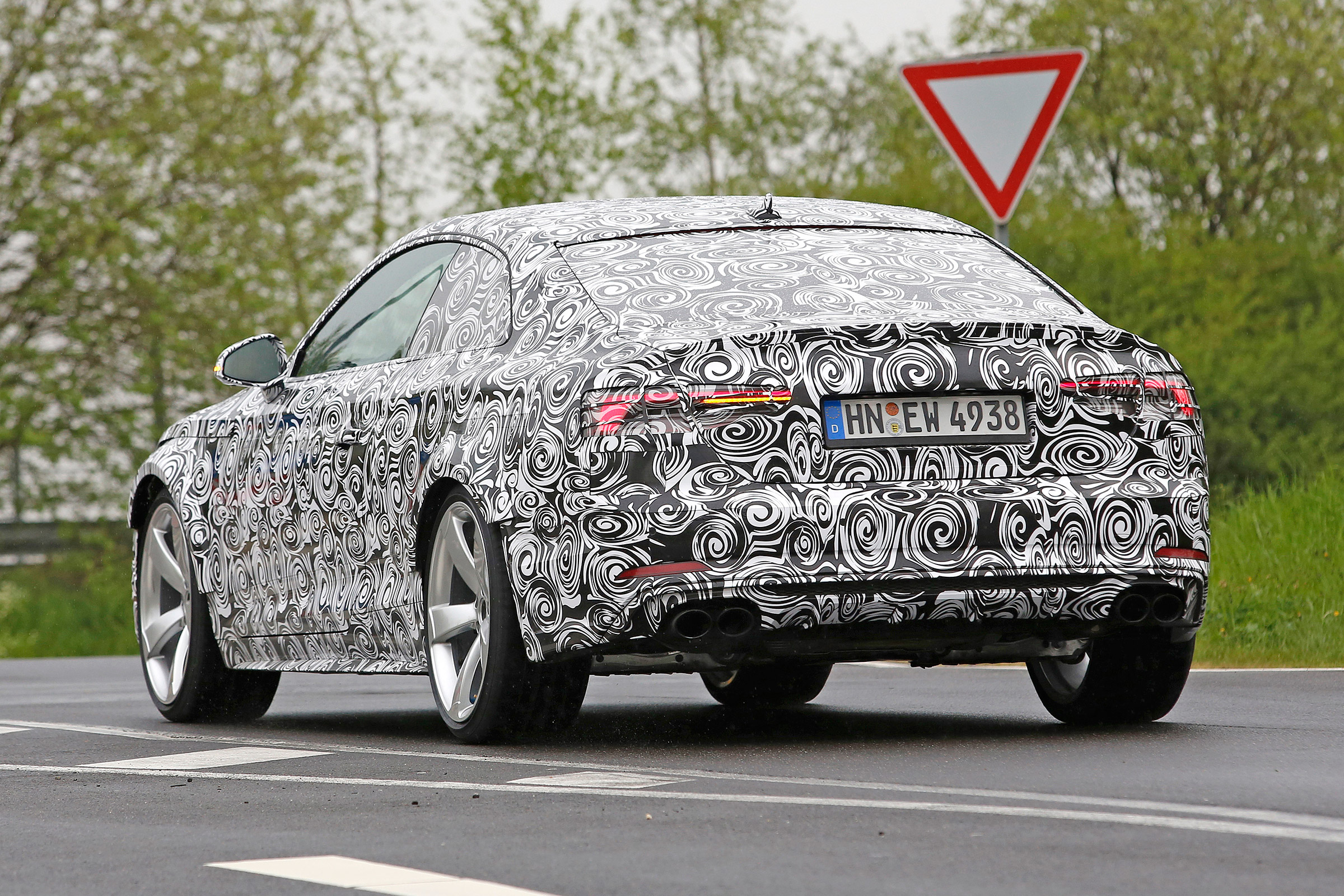 New Audi RS5 spied - rear