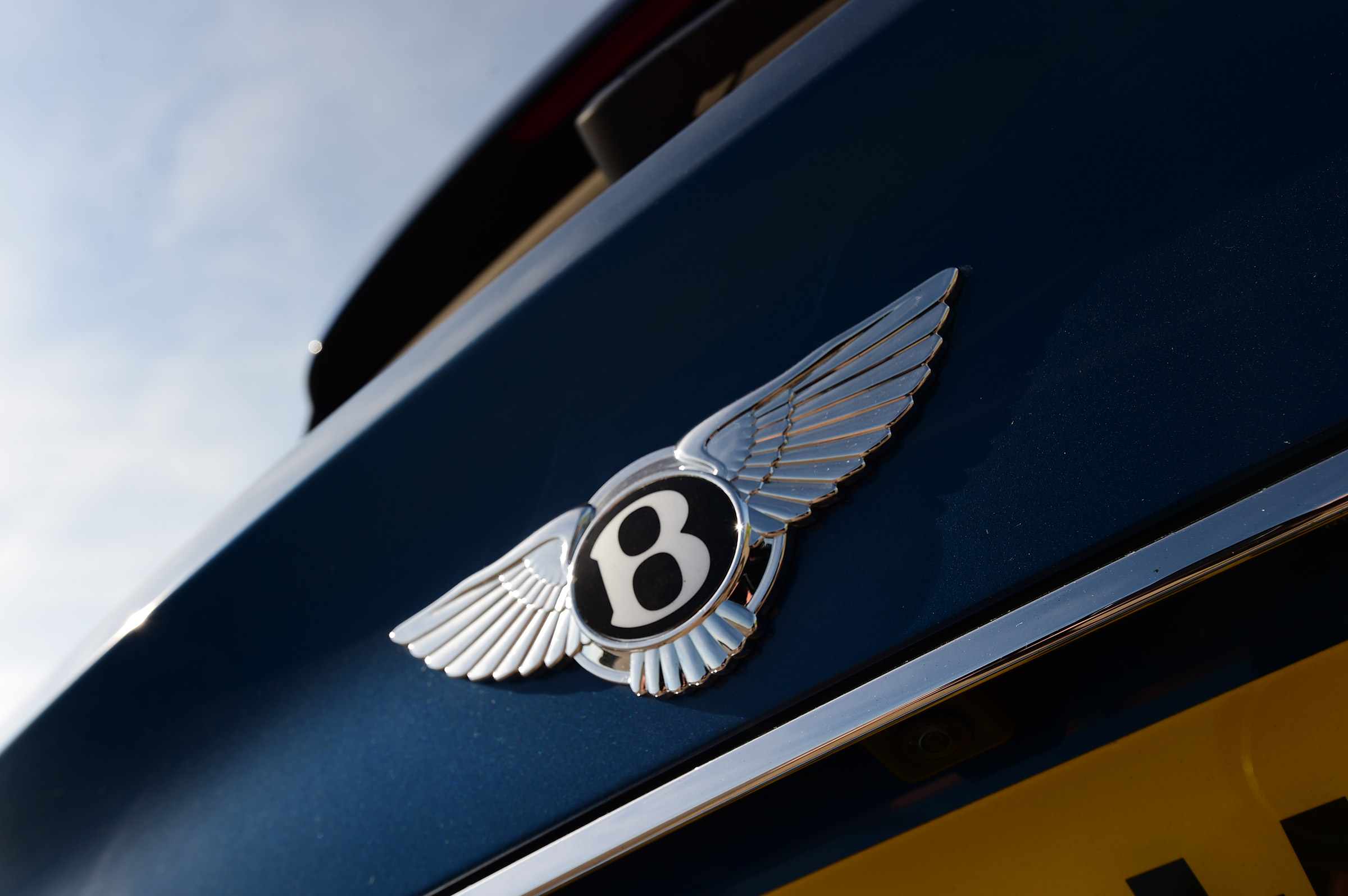 Bentley Bentayga - rear badge