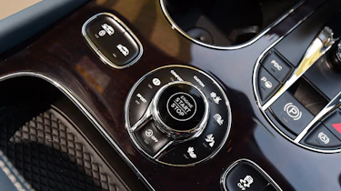 Bentley Bentayga - start/stop button