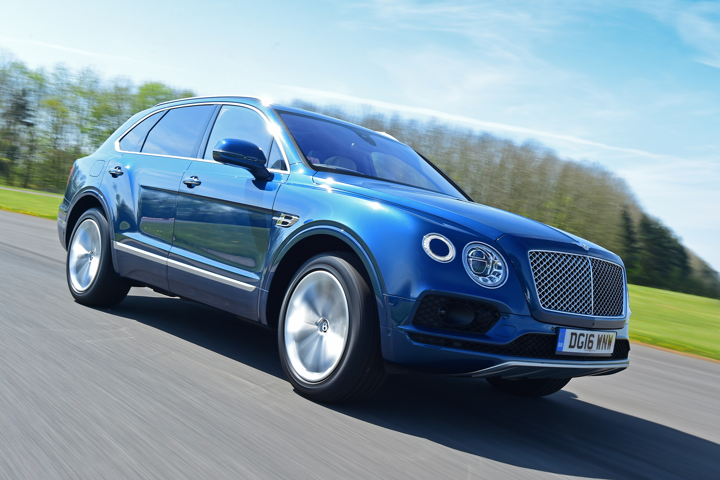 Bentley Bentayga - front