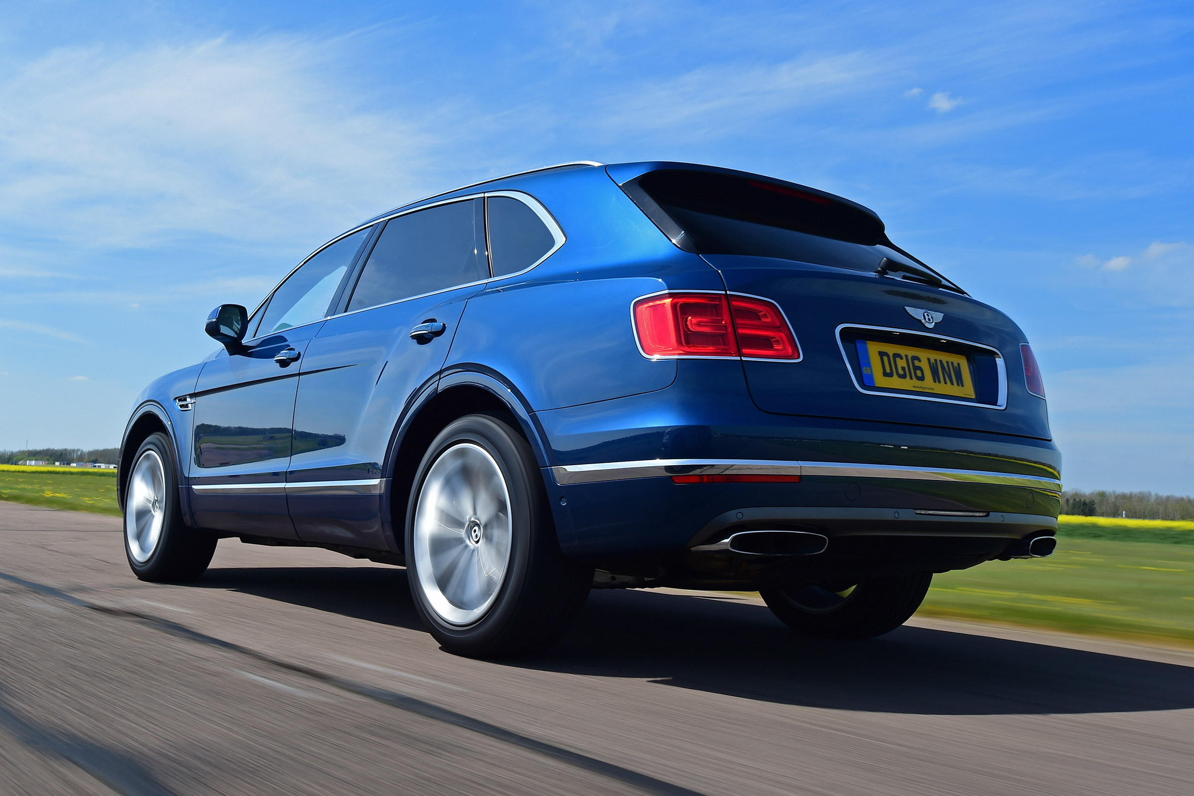 Bentley Bentayga - rear