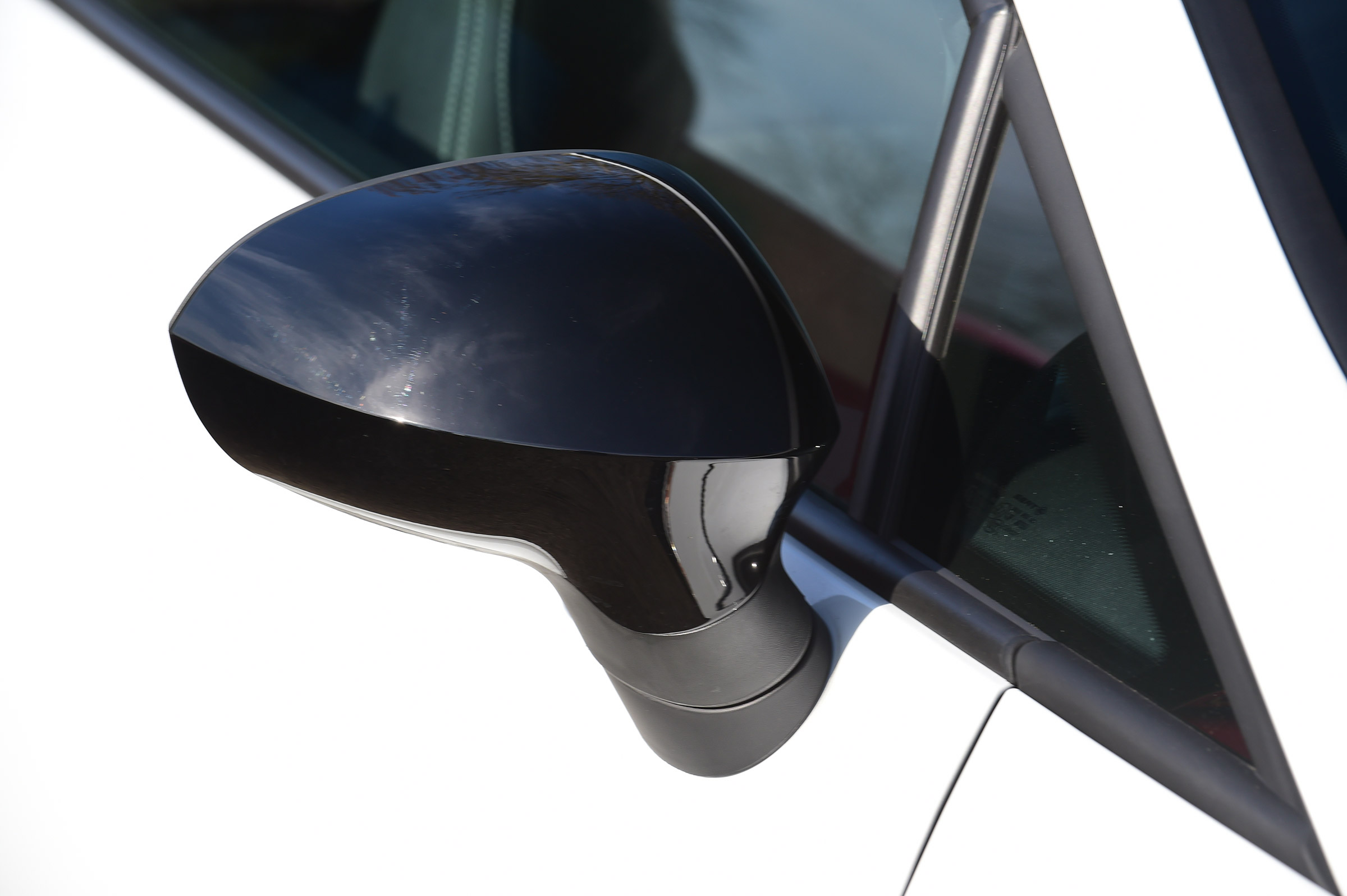 SEAT Ibiza Cupra vs VW Polo GTI - mirror