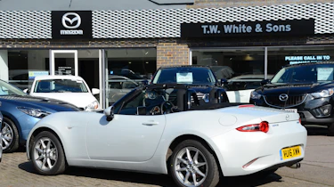 Long-term test review Mazda MX-5 - rear quarter
