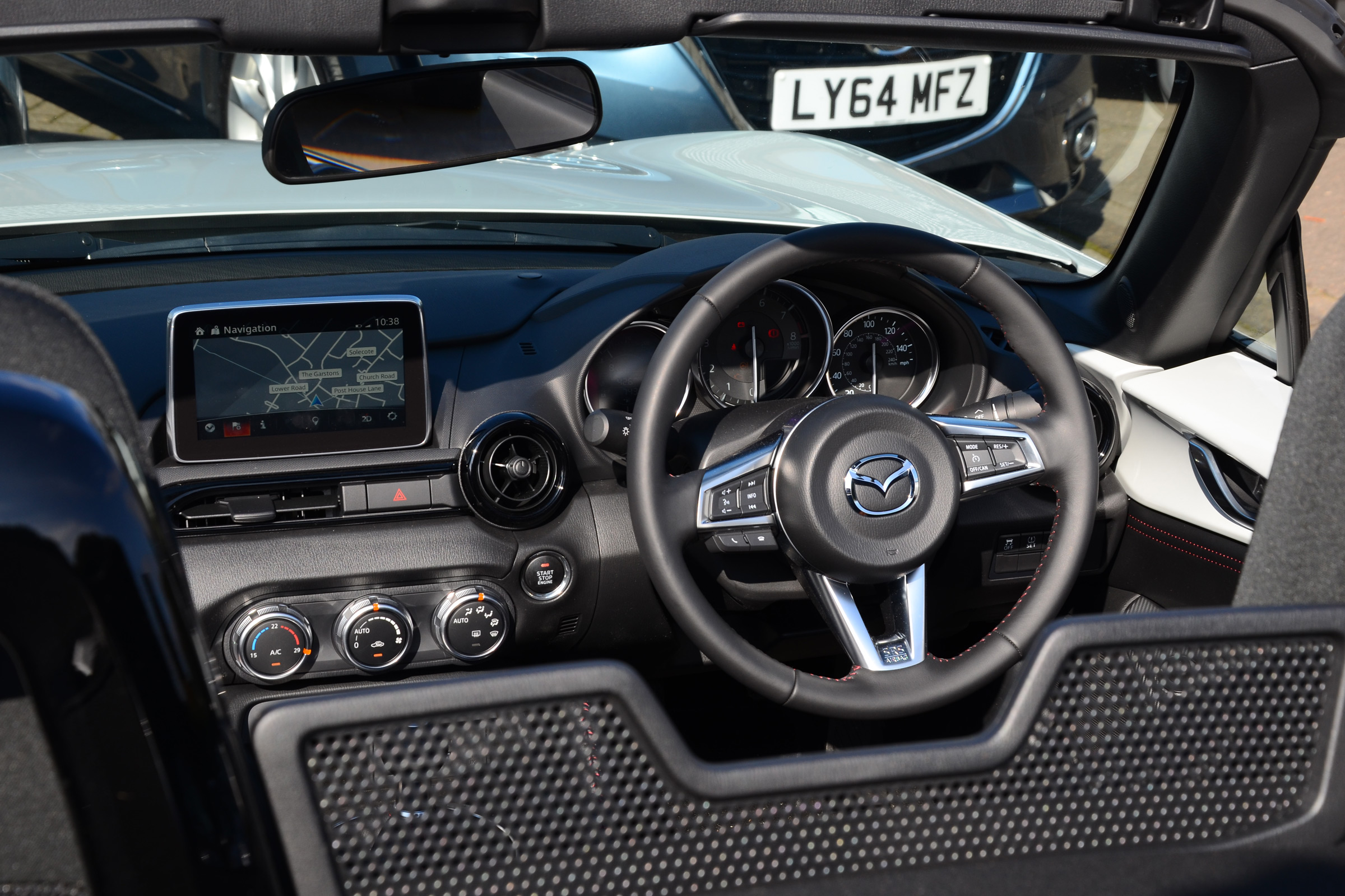 Long-term test review Mazda MX-5 - interior