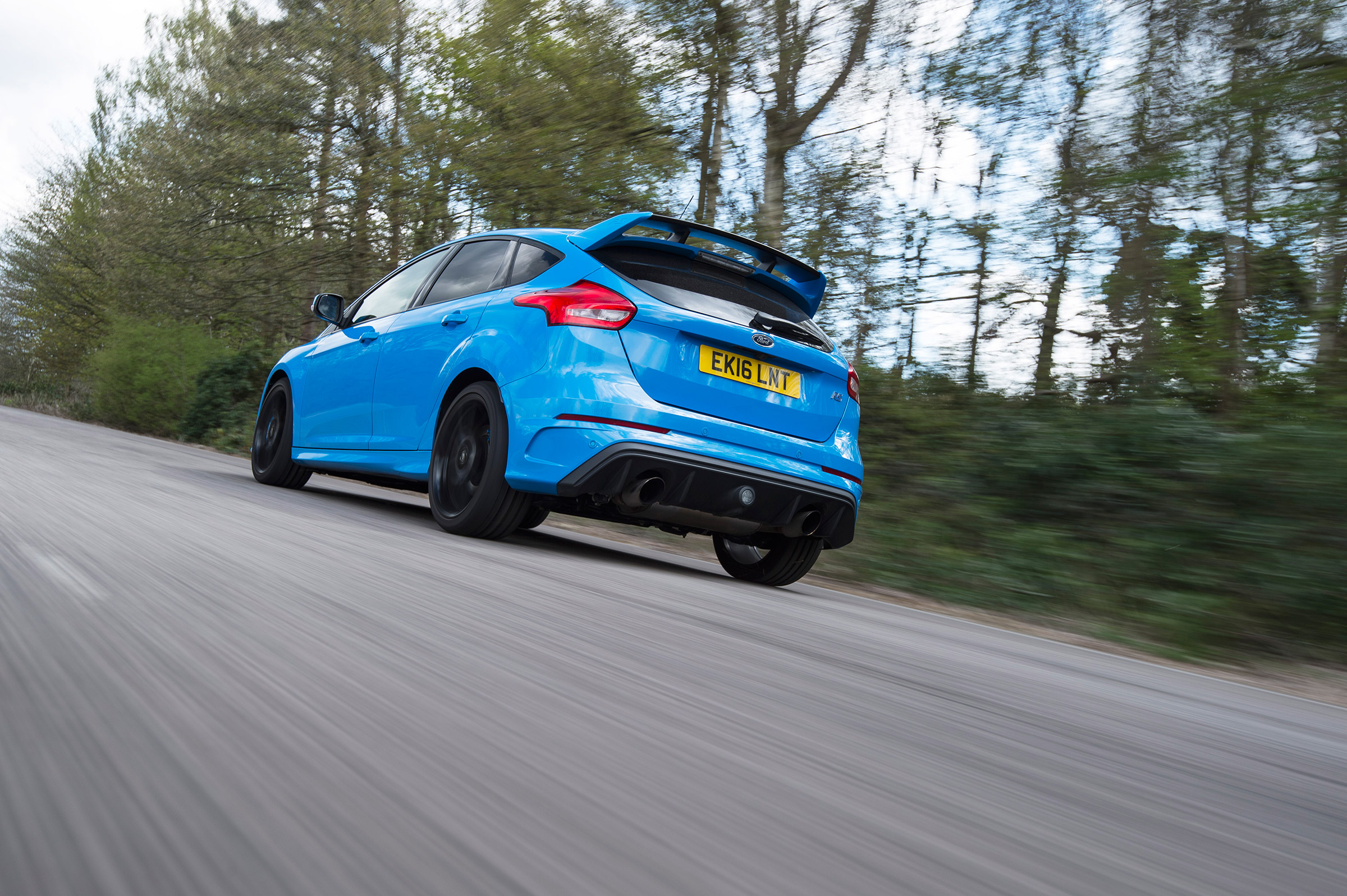 Ford Focus RS group - rear three quarter