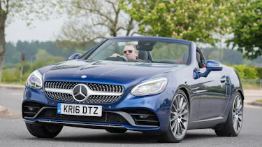 Mercedes SLC 300 2016 - front cornering