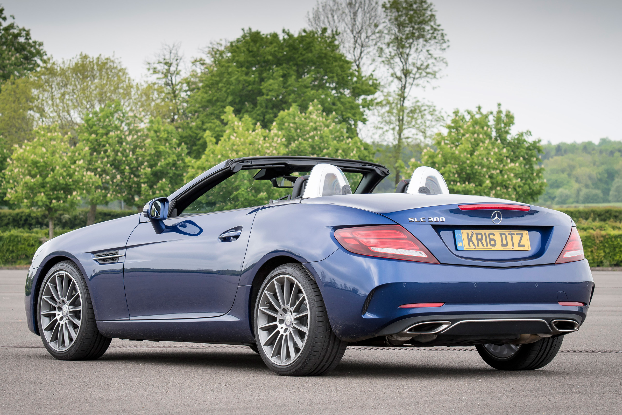 Mercedes SLC 300 2016 - rear quarter