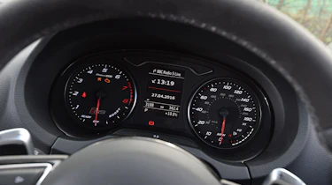 Audi RS3 group - dials
