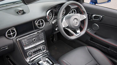 Mercedes SLC 300 2016 - interior 2