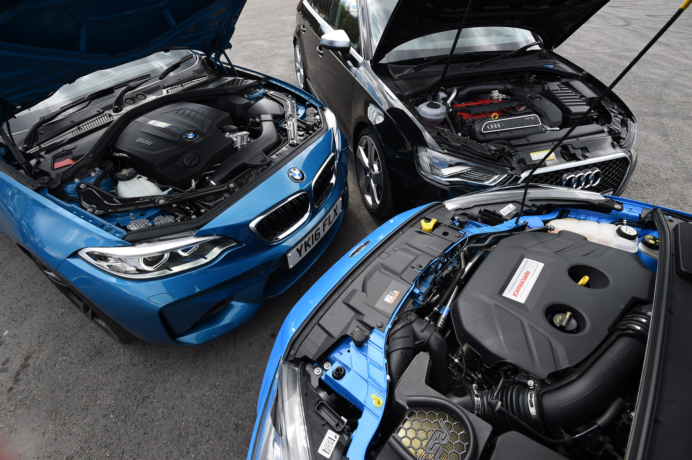 BMW M2 vs Ford Focus RS vs Audi RS3 - engines