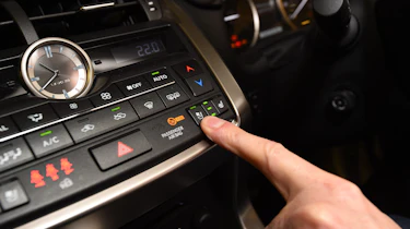 Lexus NX long-termer - buttons