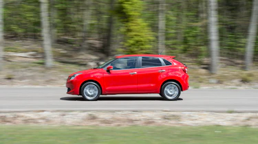 Suzuki Baleno - side
