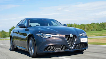 Alfa Romeo Giulia - front tracking