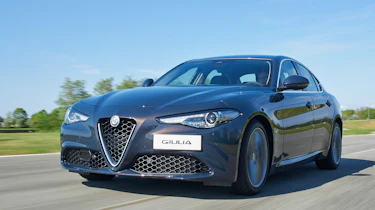 Alfa Romeo Giulia - front tracking 2