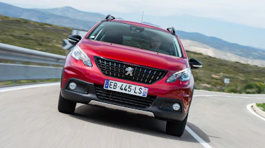 Peugeot 2008 - full front