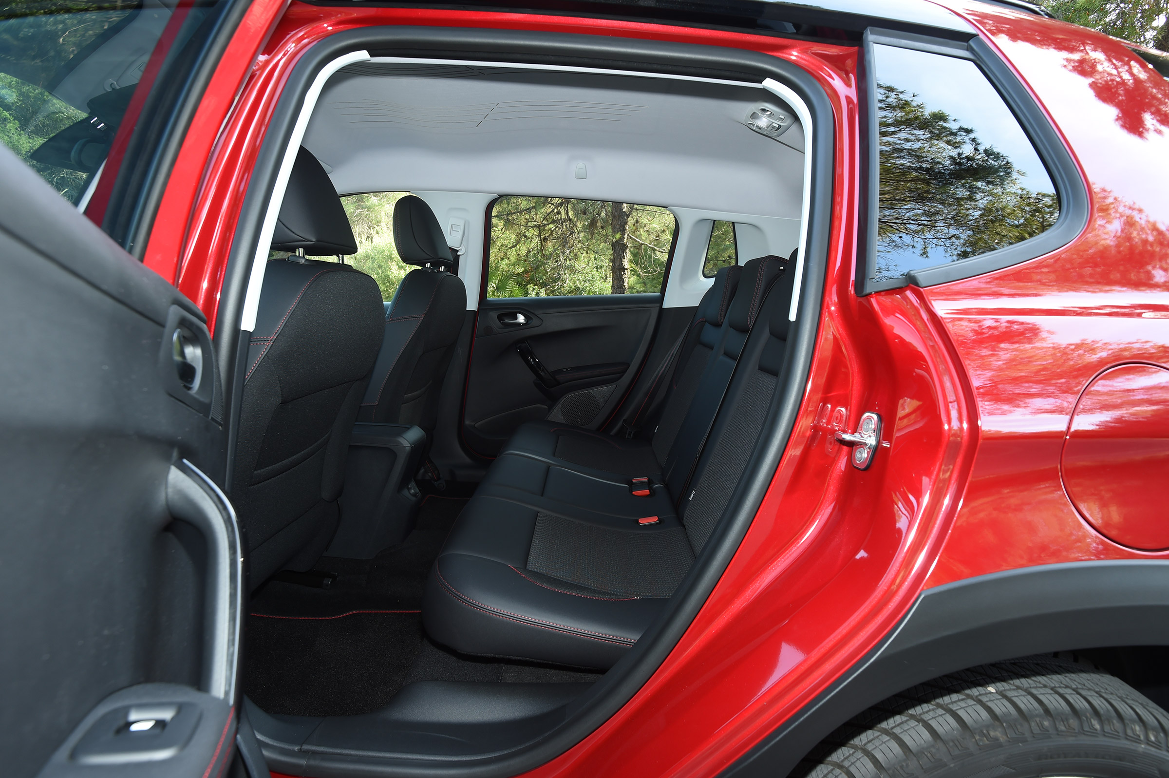 Peugeot 2008 - rear seats