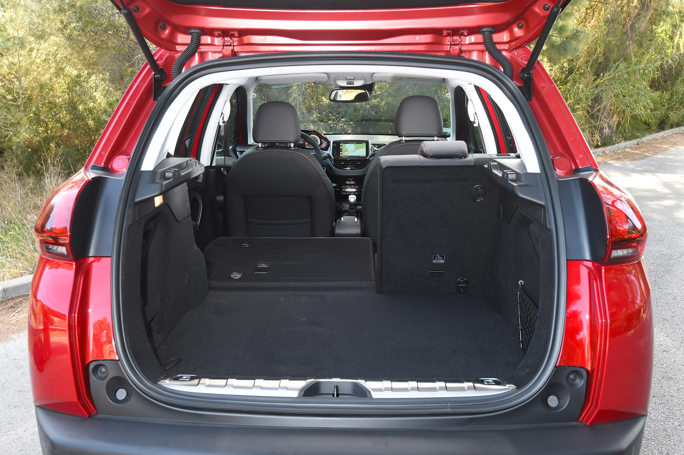 Peugeot 2008 - boot