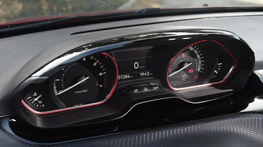 Peugeot 2008 - dials
