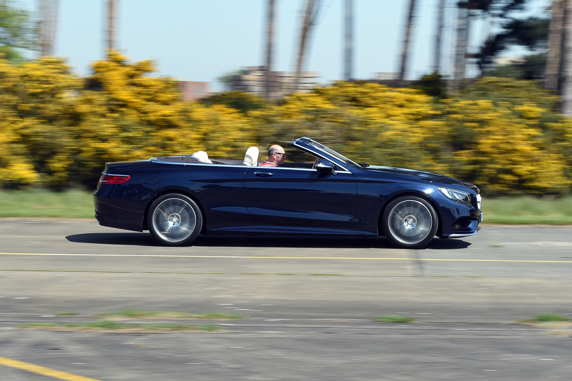 Mercedes S 500 Cabriolet 2016 - side tracking