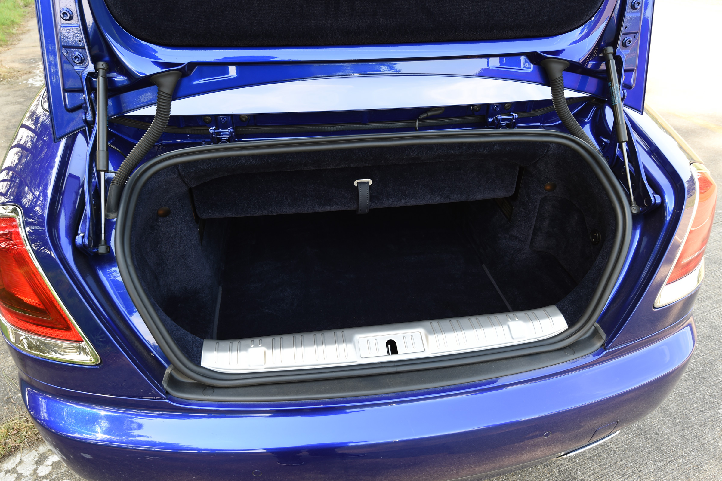 Rolls-Royce Dawn 2016 - boot