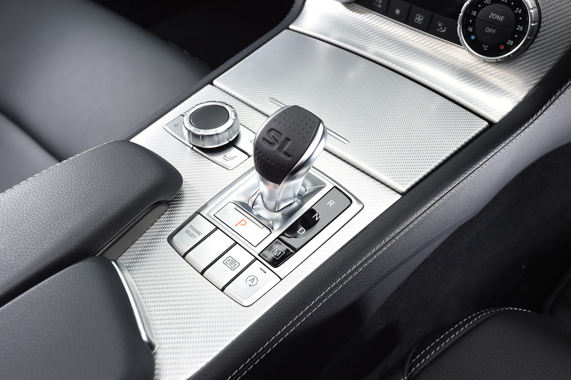 Mercedes SL 500 - centre console