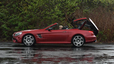 Mercedes SL 500 - roof closing 3