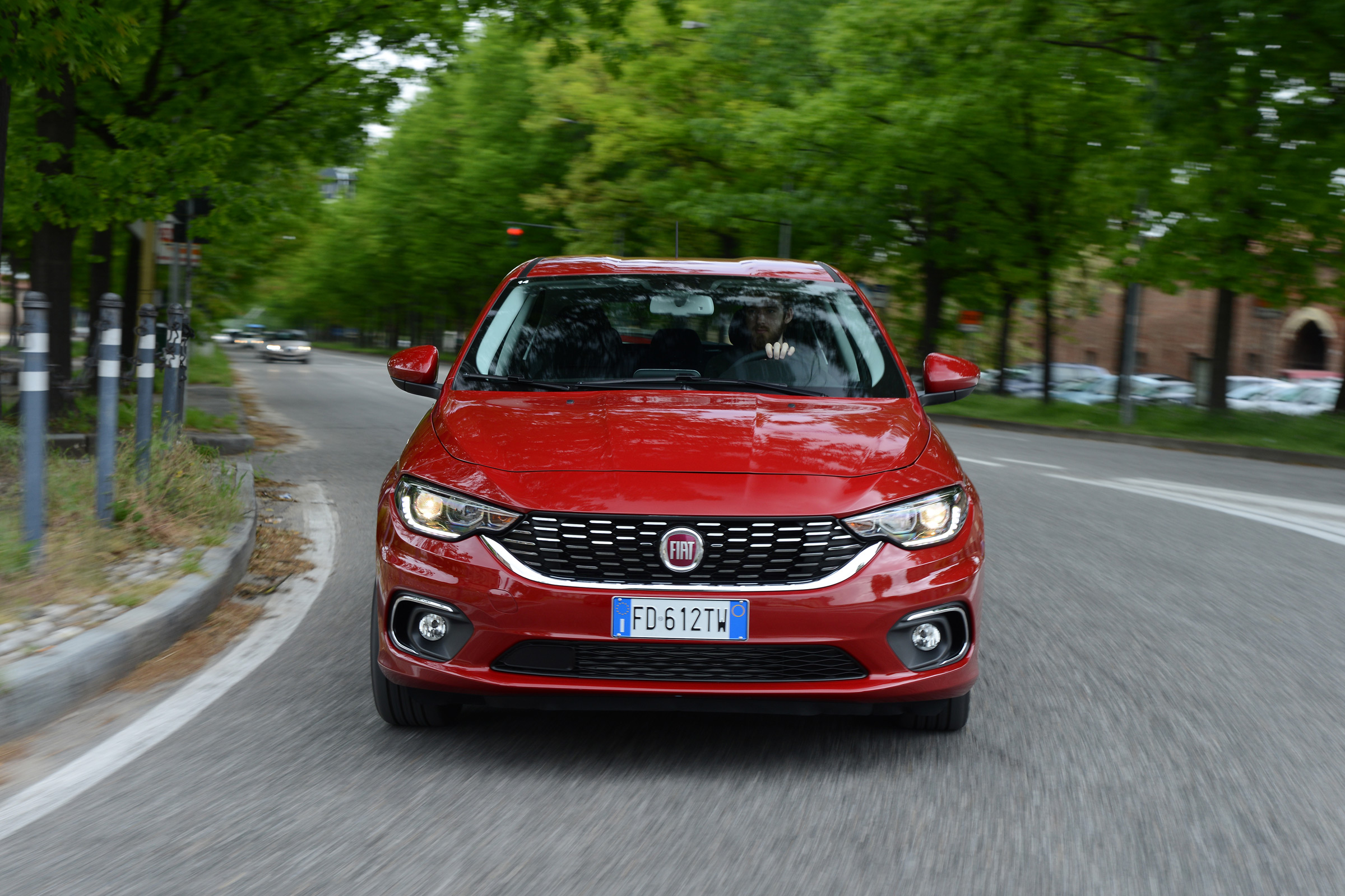 Fiat Tipo hatch 2016 - front