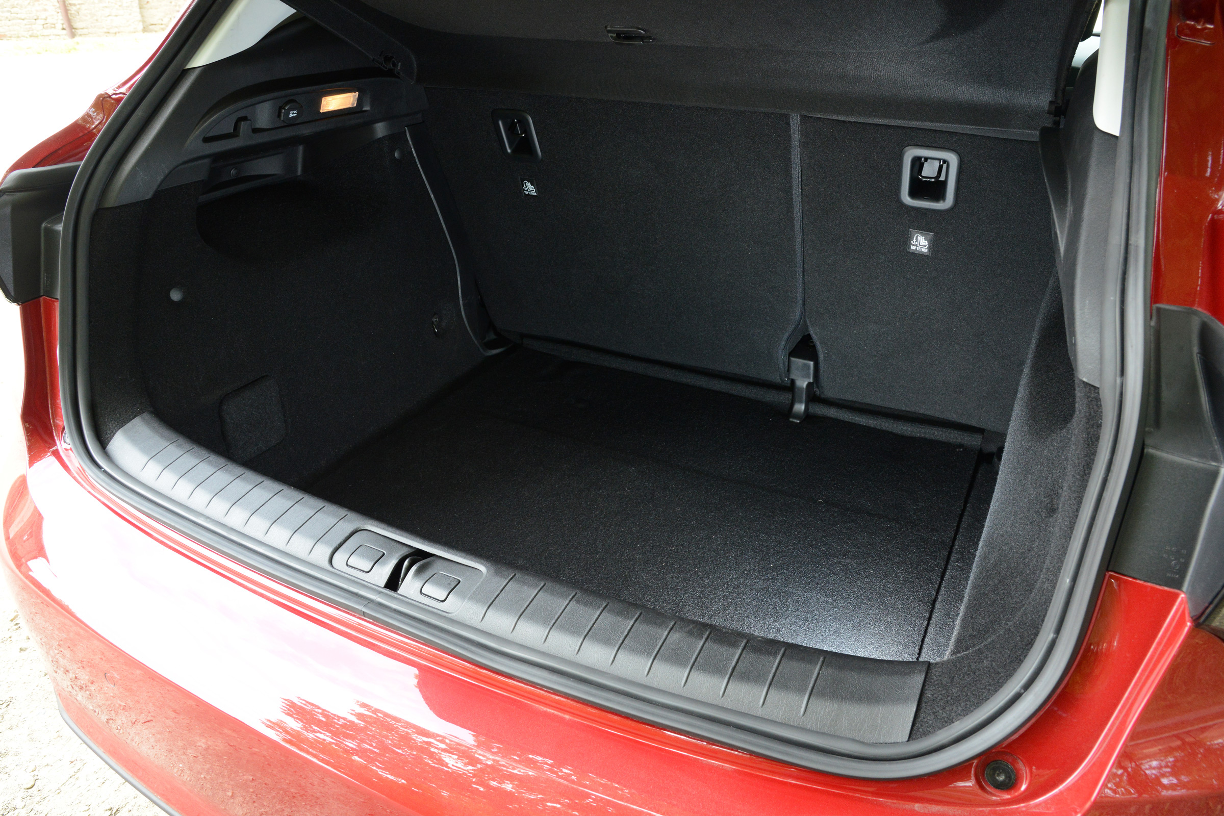 Fiat Tipo hatch 2016 - boot