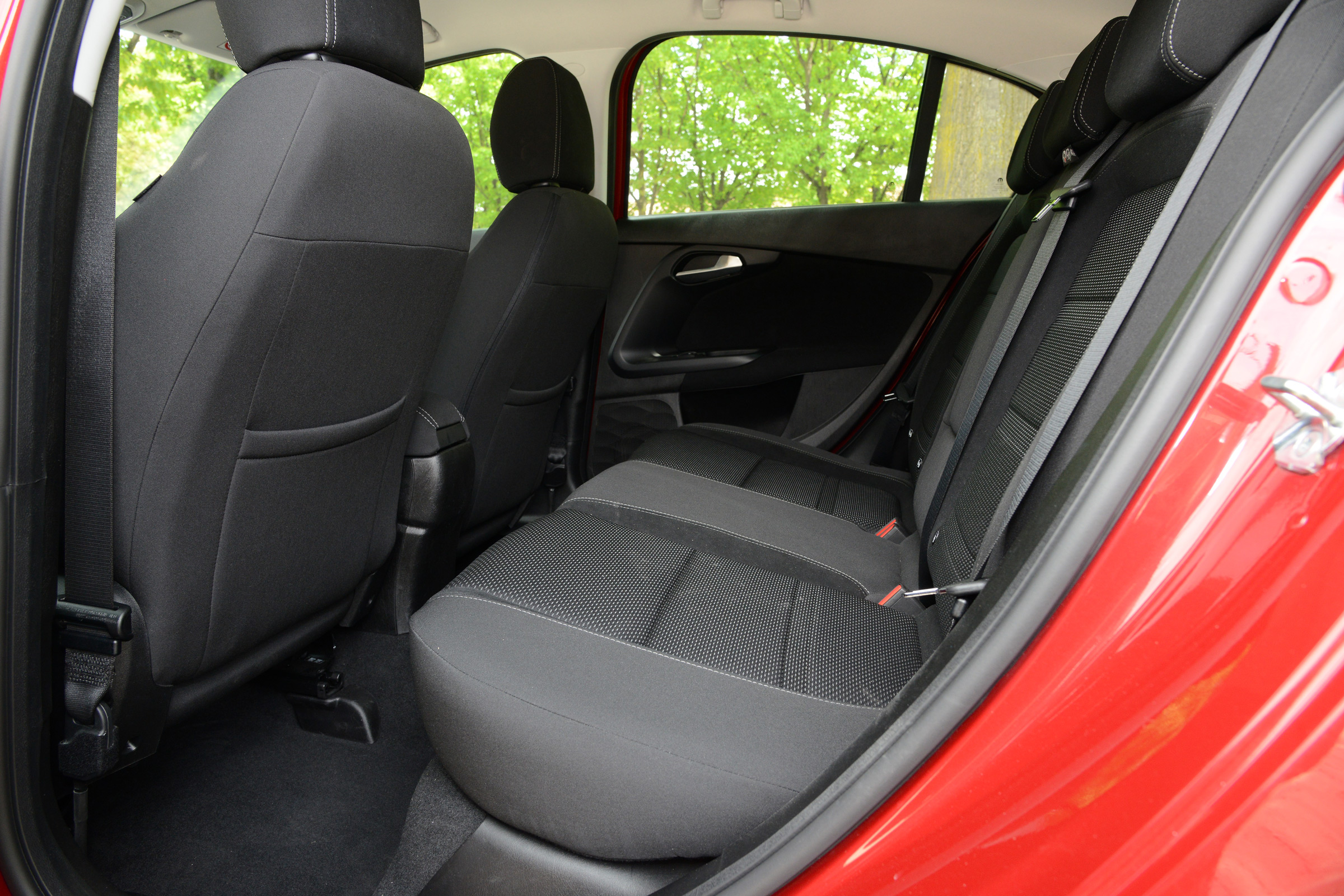 Fiat Tipo hatch 2016 - rear seats