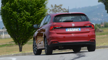 Fiat Tipo hatch 2016 - rear cornering