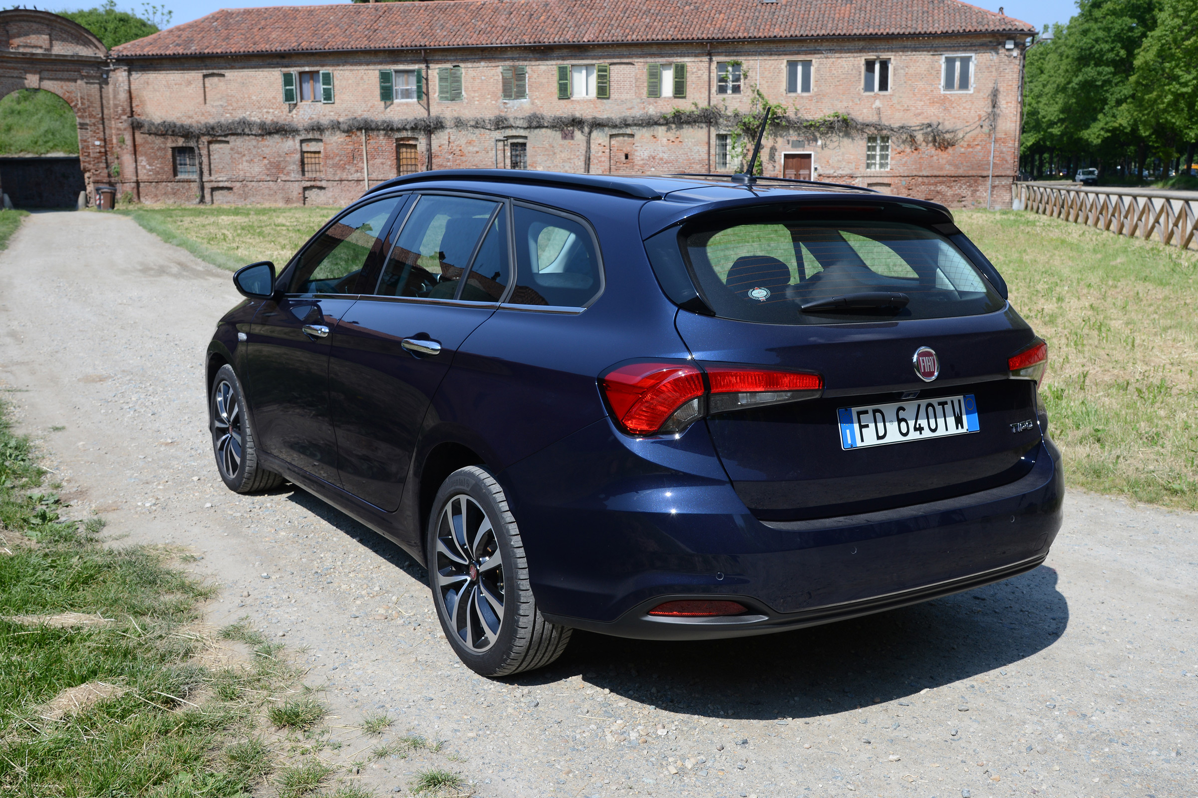 Fiat Tipo Station Wagon estate - rear quarter