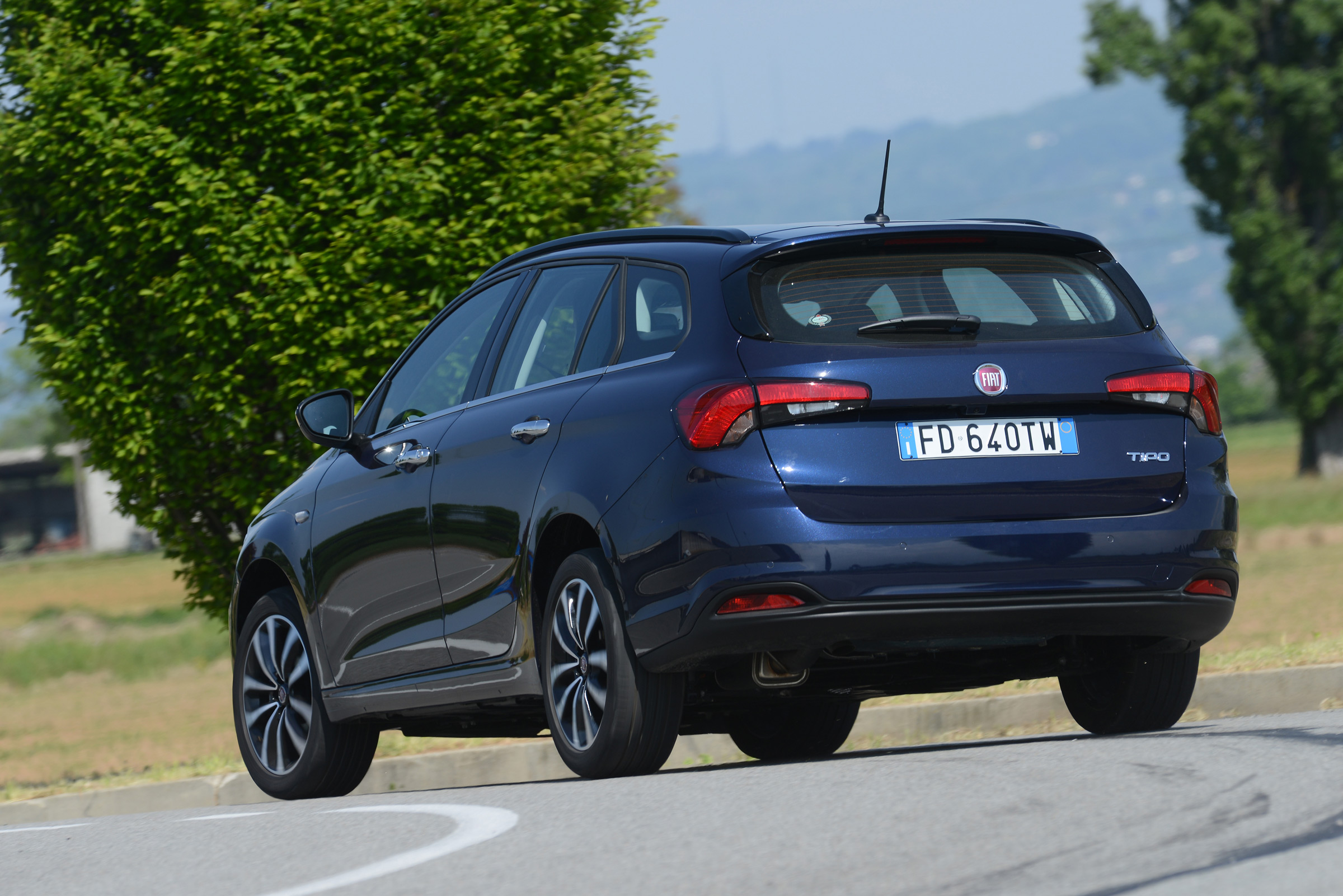 Fiat Tipo Station Wagon estate - rear cornering