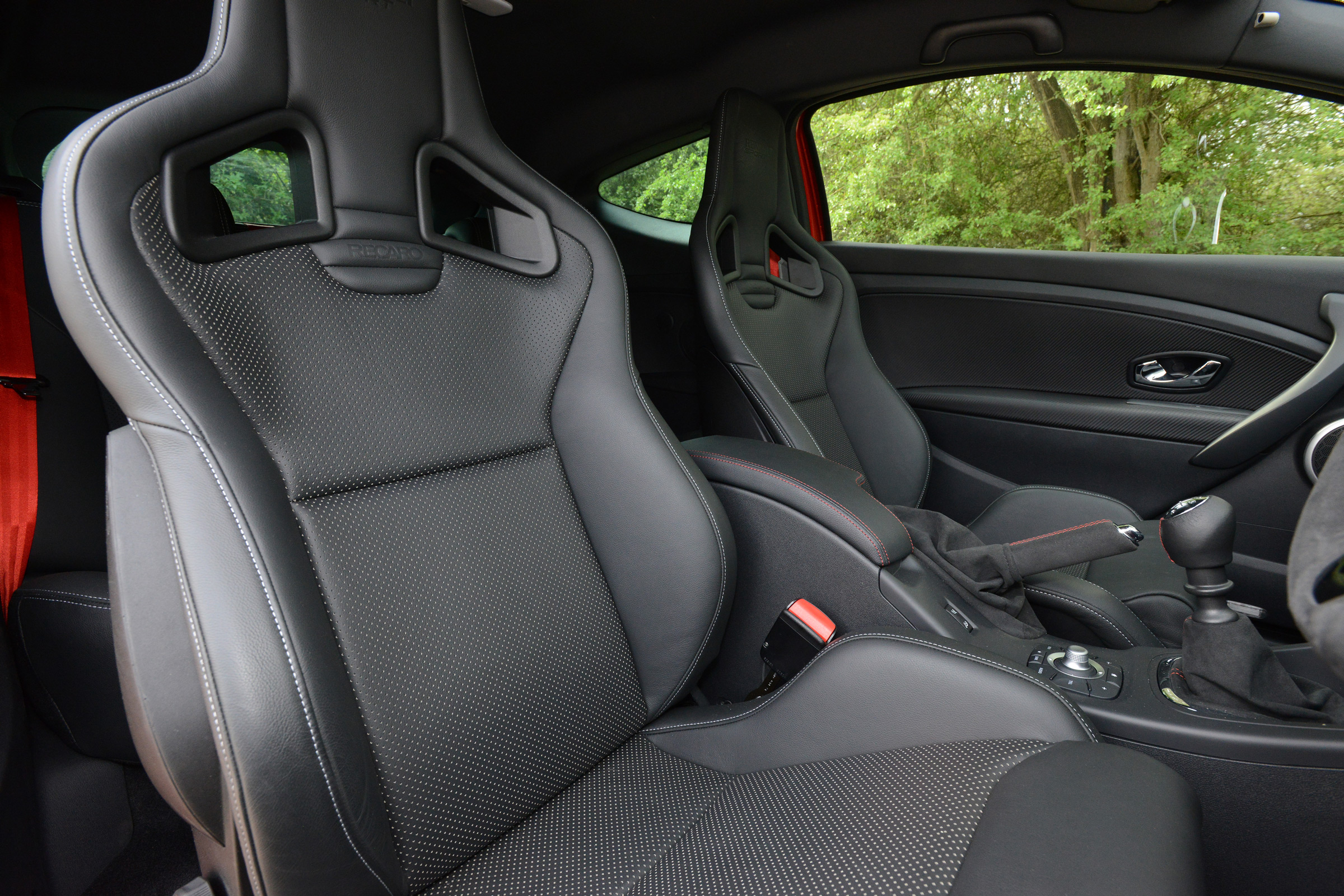Renault Megane RS 275 Cup-S 2016 front seats