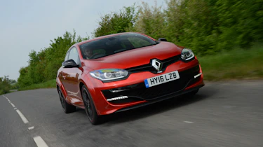 Renault Megane RS 275 Cup-S 2016 front tracking