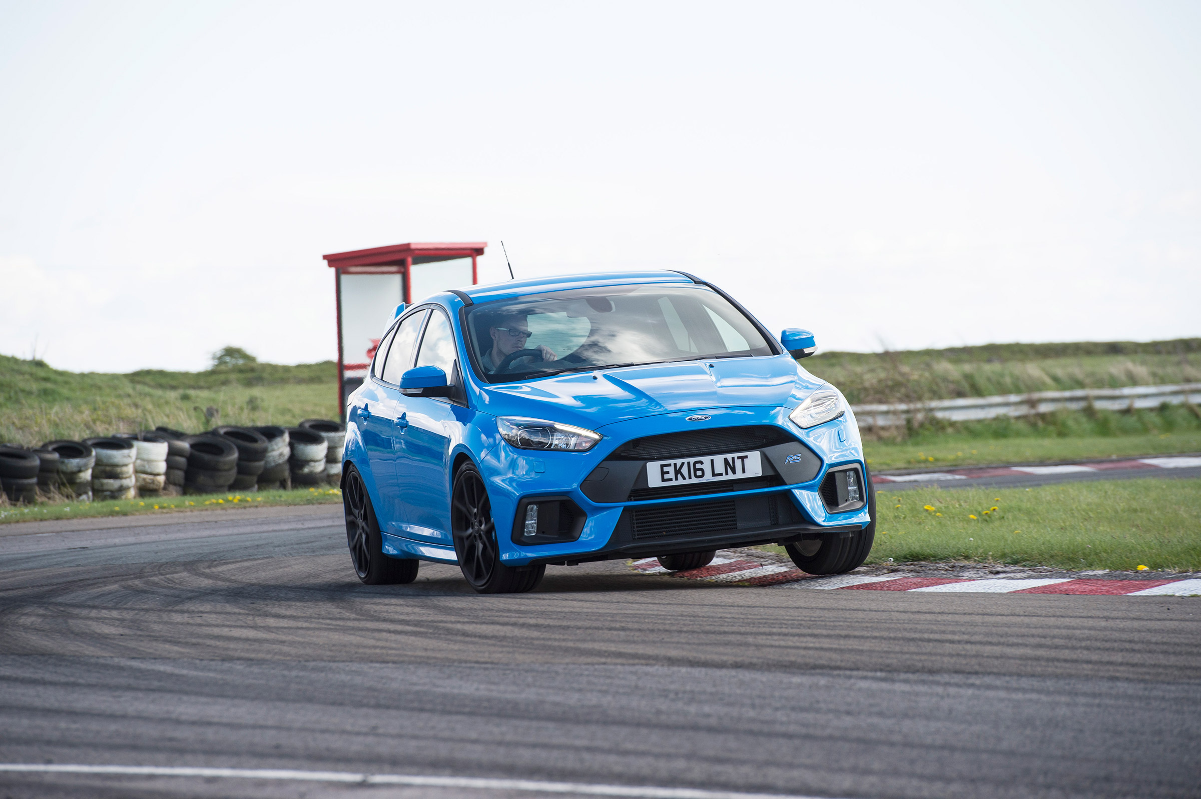 Ford Focus RS group - front tracking