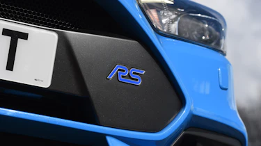 Ford Focus RS group - RS badge