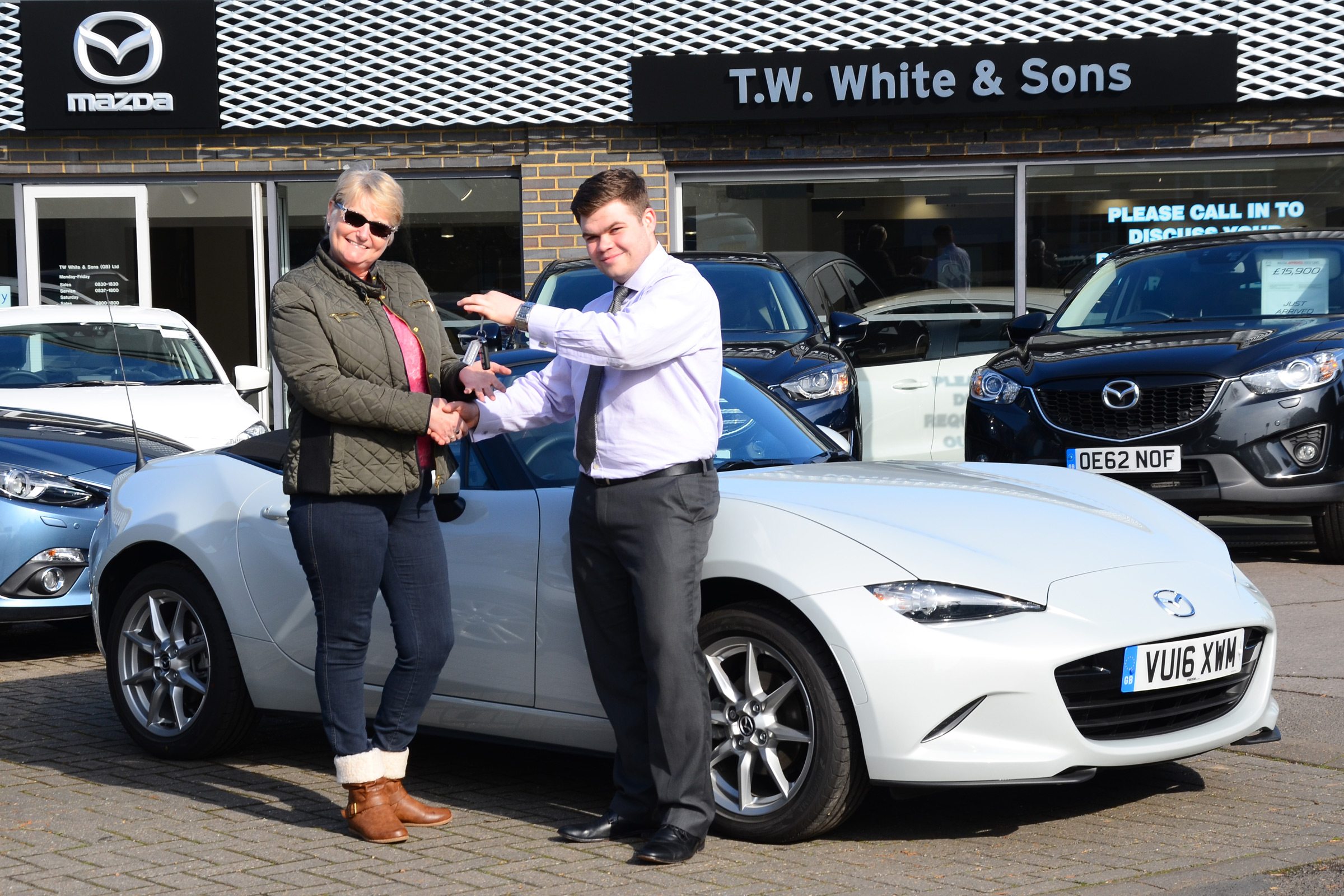 Long-term test review Mazda MX-5 - first report header