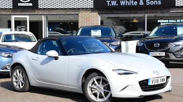 Long-term test review Mazda MX-5 - front quarter
