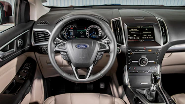 Ford Edge Titanium 2016 - interior
